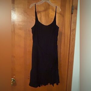 Super adorable black mini dress!! 🖤🖤🖤